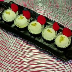 A picture of Praanhara Kachagolla Bengali Sweets For Janmashtami Bhog.