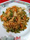 Maggi Veg & Chicken Atta Noodles
