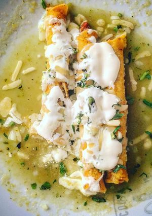 Una foto de Enchiladas verdes en 5 min
