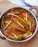 Chok Wangun (Kashmiri-style Tangy Brinjals)