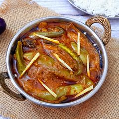 A picture of Chok Wangun (Kashmiri-style Tangy Brinjals).