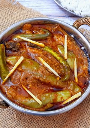 A picture of Chok Wangun (Kashmiri-style Tangy Brinjals).