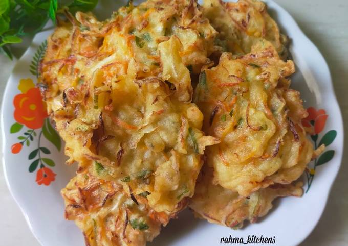 Resep Bakwan Sayur Renyah & Kenyal Resep Bakwan Sayur Renyah & Kenyal