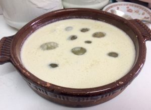 Una foto de Ajoblanco con uvas 🍇