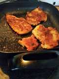 Bistec empanado con huevo