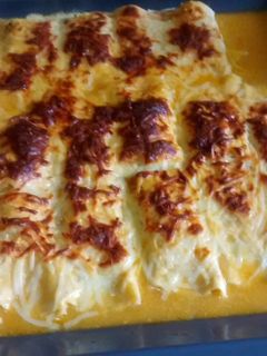 Una foto de Enchiladas mexicanas