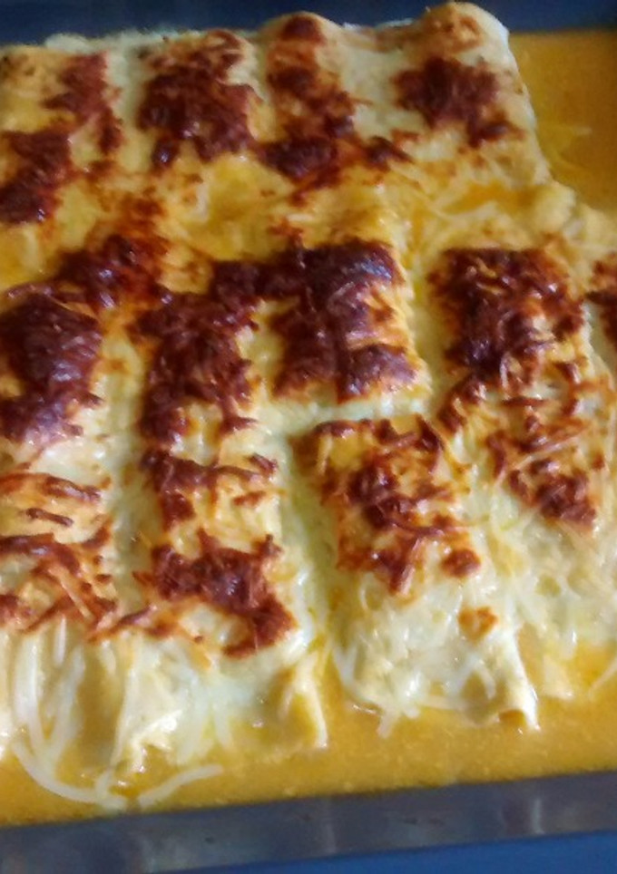 Una foto de Enchiladas mexicanas