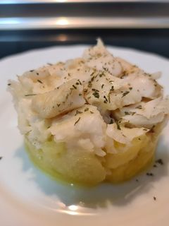 Una foto de Patatas de cebolla con pescado
