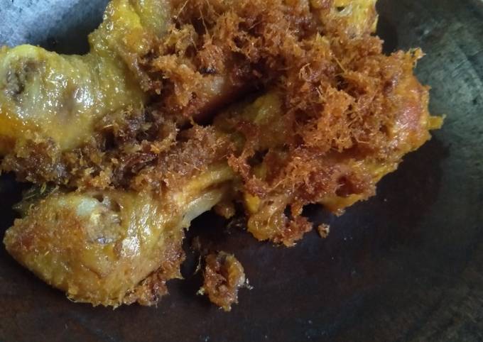 Ayam goreng lengkuas empuk