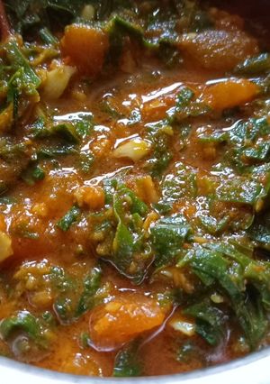લસુની પાલક નું શાક (Lasuni Palak Shak Recipe In Gujarati) રેસીપી મુખ્ય ફોટો