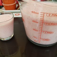 A picture of My Strawberry & Linseed and Goji Berries Milkshake.