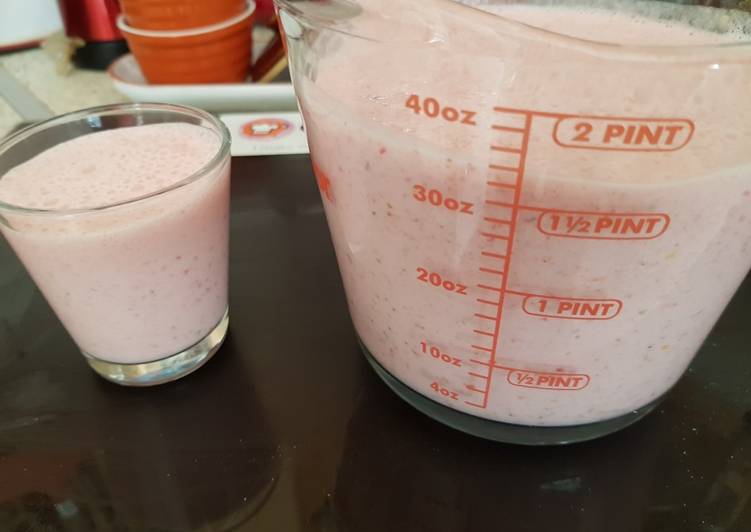 Recipe of Homemade My Strawberry &amp; Linseed and Goji Berries Milkshake