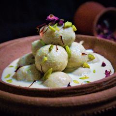 A picture of Ande Ki Angoori Bahar.