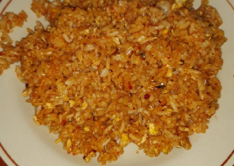 Nasi goreng terasi pedas gurih