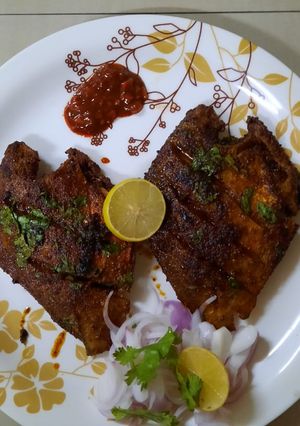 A picture of Pomfret Tawa Fry.