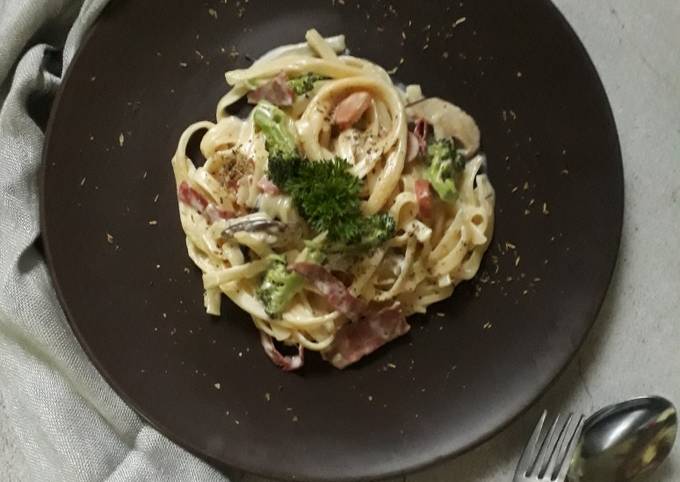 Resipi Fettuccine Carbonara Oleh Sarah Amani Cookpad