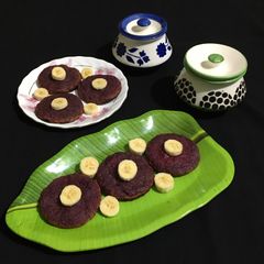 Banana Beetroot Pancakes A picture of Banana Beetroot Pancakes.