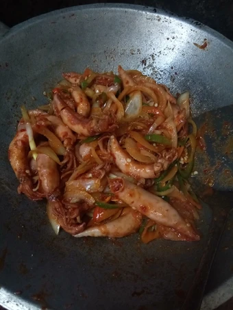 Cara Sederhana Membuat Resep  Cumi asin pedas manis yang Bisa Manjain Lidah, Bisa Manjain Lidah