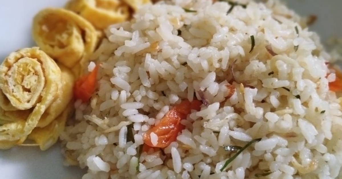 Resep Nasi Goreng Kampung Simple Enak Oleh Irene Ummu Dzakiyyah - Cookpad