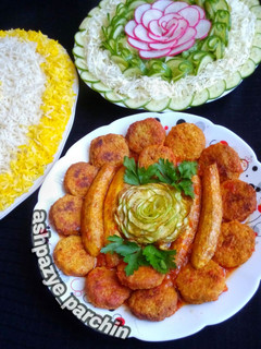 عکسی از دستور خورش کدو سبز با چرخکرده مرغ 🌸