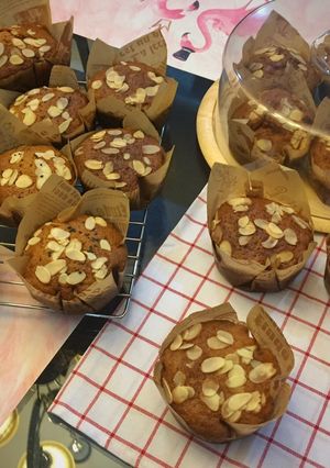 รูปของ 🍌🍌🍪 เค้กกล้วยหอม 🍪 เนื้อนุ่มฉ่ำ..หวานน้อย 🍌🍌