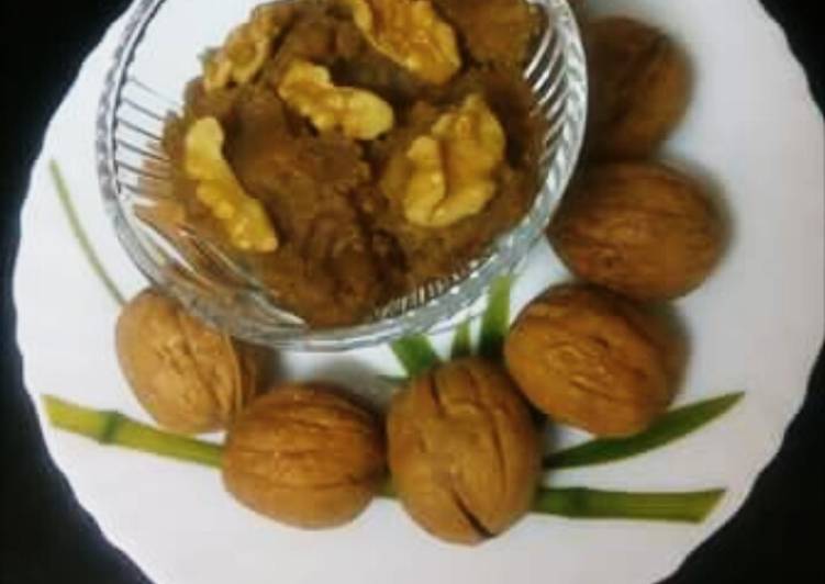 Step-by-Step Guide to Make Super Quick Homemade Walnut halwa
