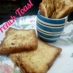A picture of French Toast.