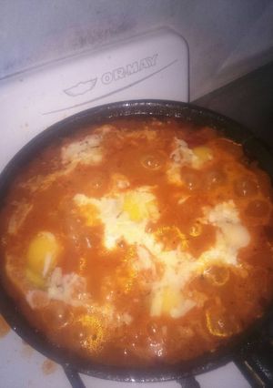 Una foto de Huevos al colchón