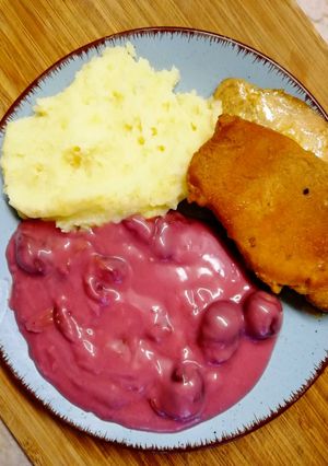 Gyors és finom meggyszósz 🍒 recept fotója