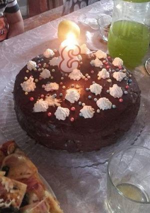 O poză a rețetei Tort aniversar😋💐.
