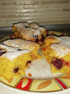 Zsemlemorzsás meggyes lepény recept fotója