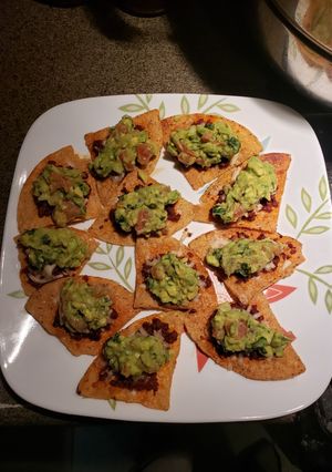 Una foto de ChoriQuesoGuacamole Nachos.