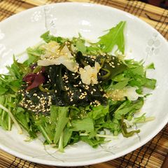A picture of Japanese Seaweed Salad with Sesame & Miso Dressing.