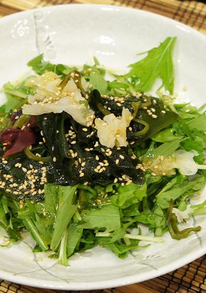 A picture of Japanese Seaweed Salad with Sesame & Miso Dressing.