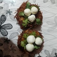 Bird nest style aloo cutlet A picture of Bird nest style aloo cutlet.