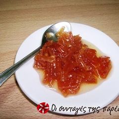 A picture of Quince spoon sweet.