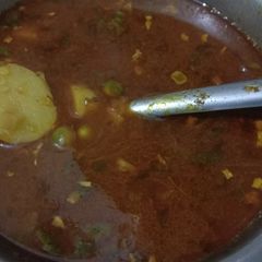 A picture of Matar Aloo ki Sabji.
