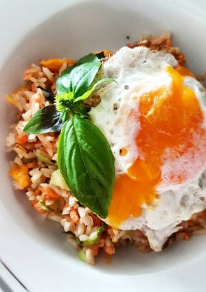 Foto resep Nasi Goreng Salmon Basil