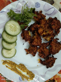 A picture of Left Over Cabbage Curry Pakora In Airfryer.