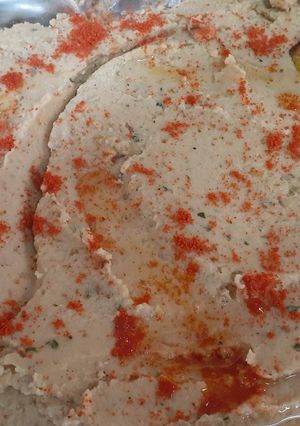 Una foto de Hummus de garbanzoooo