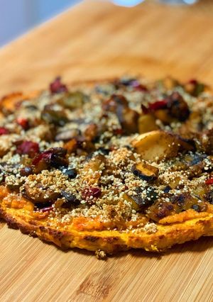 Foto principal de Pizza vegana con masa de boniato y zanahoria🥕