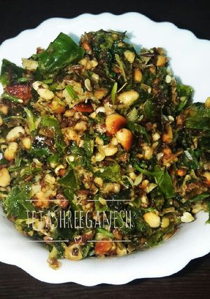 मिरचीचा खरडा (mirchicha kharda recipe in marathi) रेसिपी चे मुख्य फोटो 