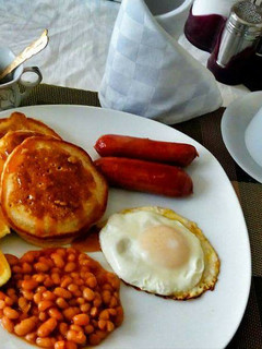 A picture of Queen's 👑 breakfast.