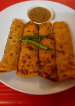फूलगोभी के परांठे (phool gobhi ke parathe recipe in Hindi) रेसिपी मुख्य फोटो