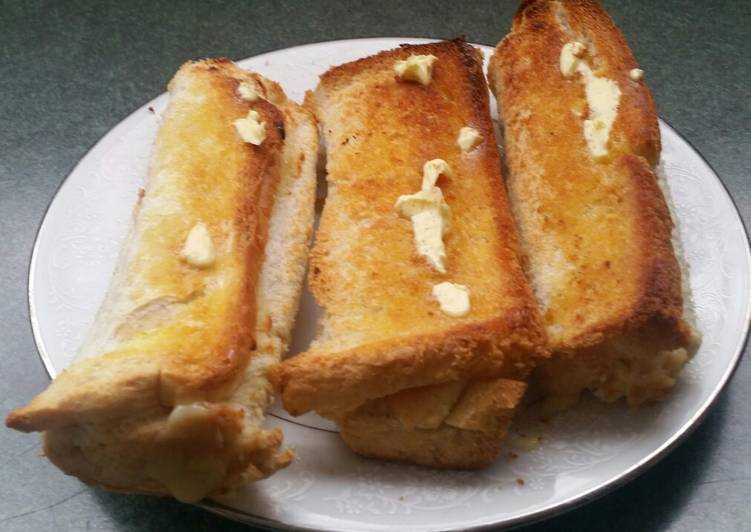 Easiest Way to Make Yummy Good ol' South Island Cheese Rolls
