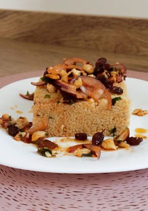 Una foto de Ensalada de cuscús y garbanzos receta rápida