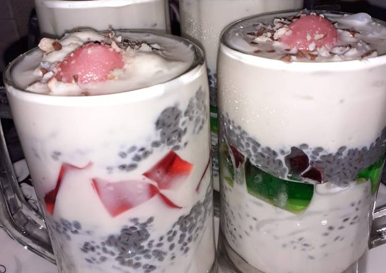 Recipe: Yummy Rusmallai Rabrdi Falooda