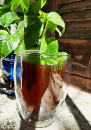 Une photo de Thé a la menthe sans théière 🍵🌱
