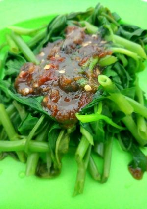 Foto resep Brambang asem kangkung