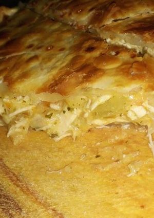 Una foto de Exquisita tarta de pollo y choclo